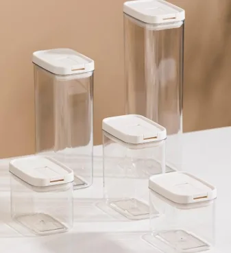 DAYIN offers injection-molded airtight containers that are food-grade safe.